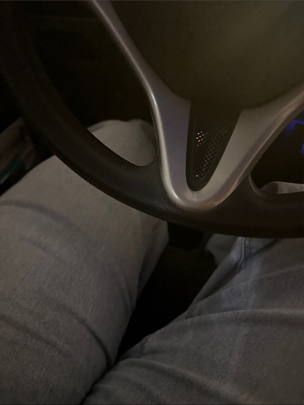 Universal Black VR/AR Headset Steering Wheel Mount - Compatible Accessory